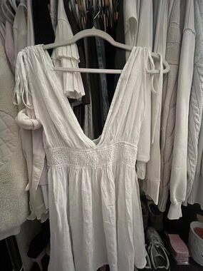 H&M White Deep V Smocked Waist Mini Dress